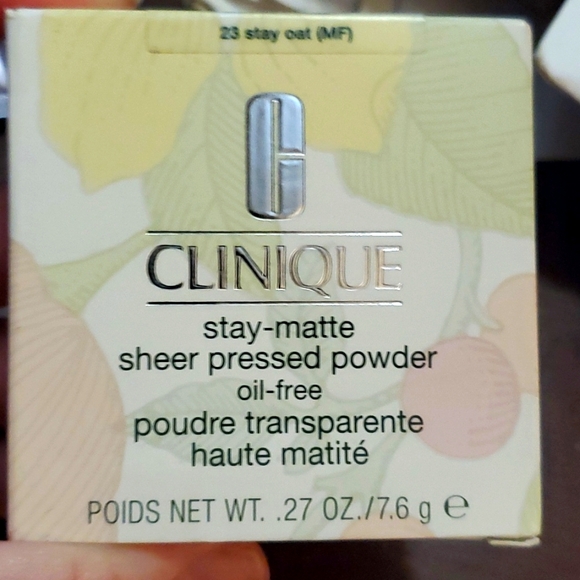 Clinique Other - Clinique Stay-matte Sheer Pressed Powder Oil Free 23 Stay Oat NIB NEW IN BOX